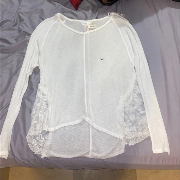 Sweater - Picture 1 of 2